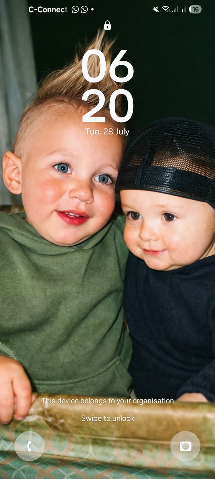Estiaan en luan, photo 1 of 1