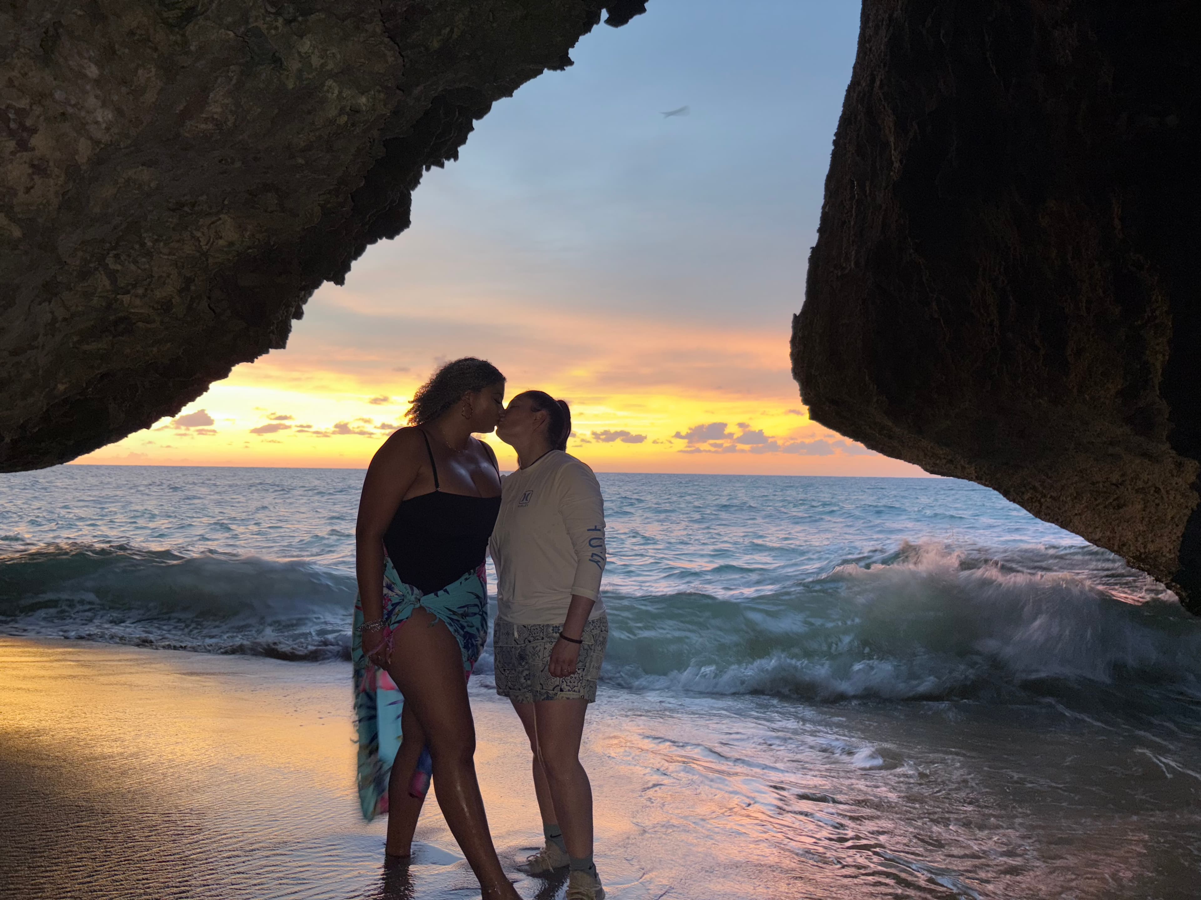 2 childhood sweethearts wanting to have their own sweet hearted baby, photo 1 of 1