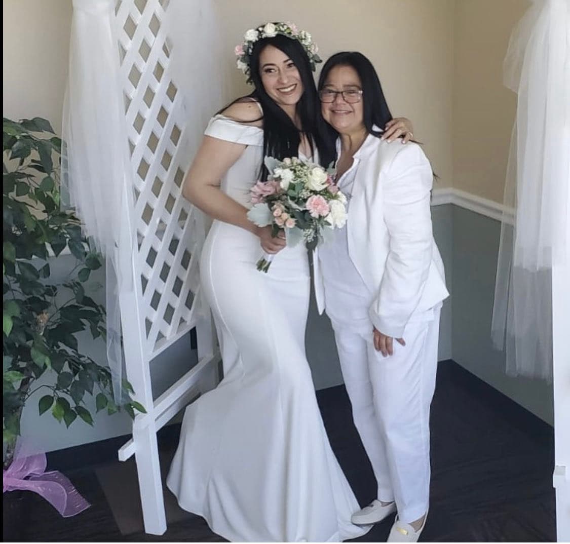 I am gay I had a son and he died at 14 years of age I want to be a mother again, photo 1 of 1