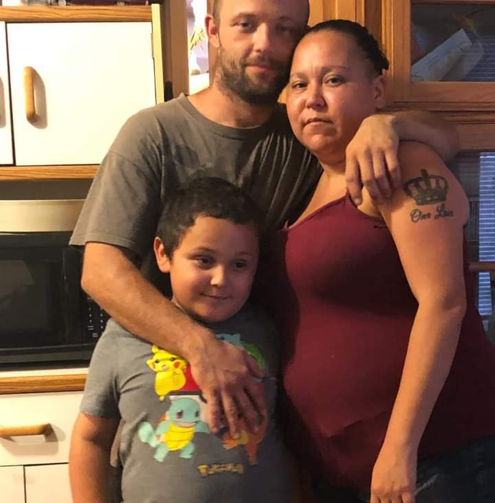 Family of 3 desperately want another child, photo 1 of 1